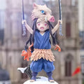 Action figure Nezuko Kamado com máscara de Inosuke Hashibira (Chibi) | 20cm